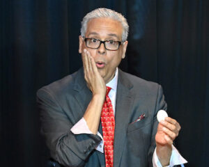 Image of Magician Eric Decamps